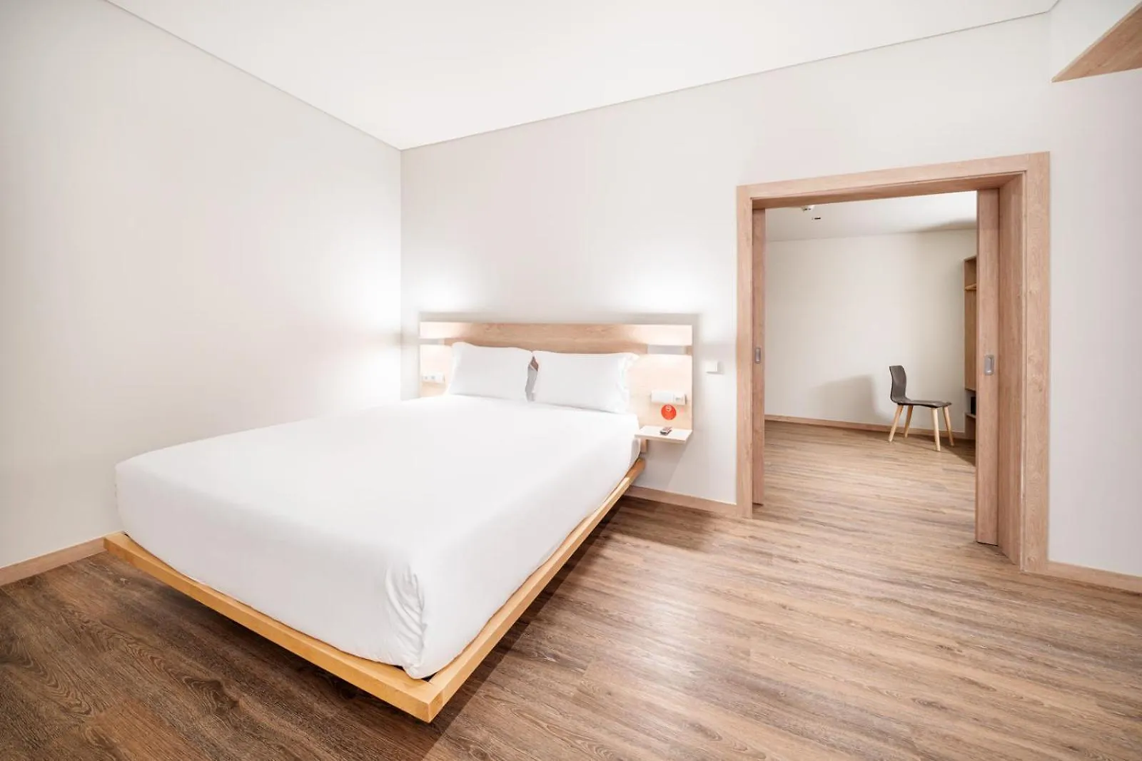 Moov Hotel Oeiras 2*,  Portugal